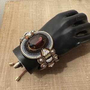 IZABELA FELINSKI BURGUNDY STONE  BRACELET